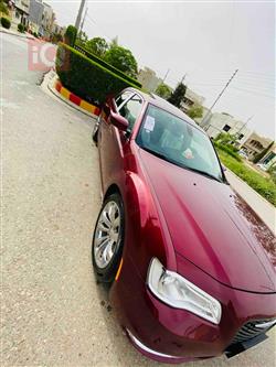 کرایسلەر 300